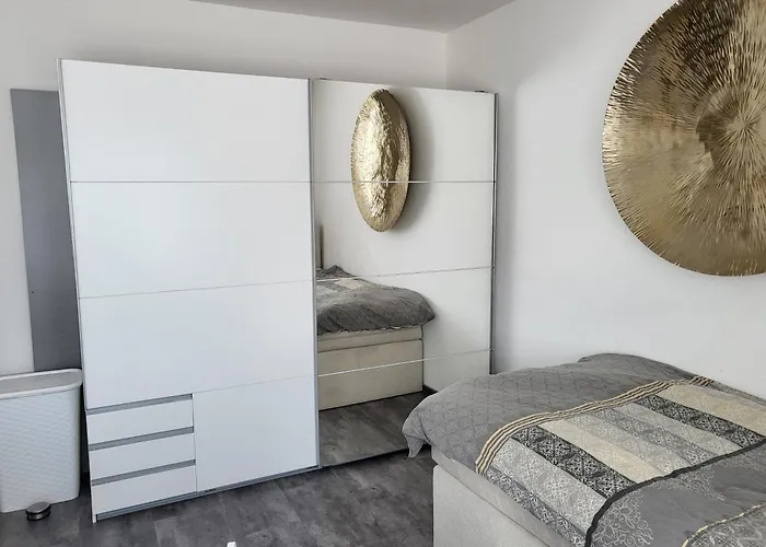 Lounge 3 Mit 2 Schlafzimmern شقة *